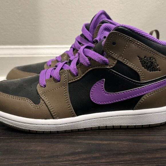 Air Jordan 1 Mid Palomino - Brown Purple (Size 3Y) - Picture 3 of 5